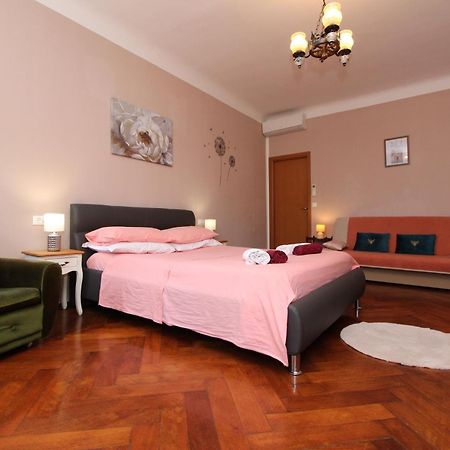 Guest House Barocco Rovinj Zewnętrze zdjęcie